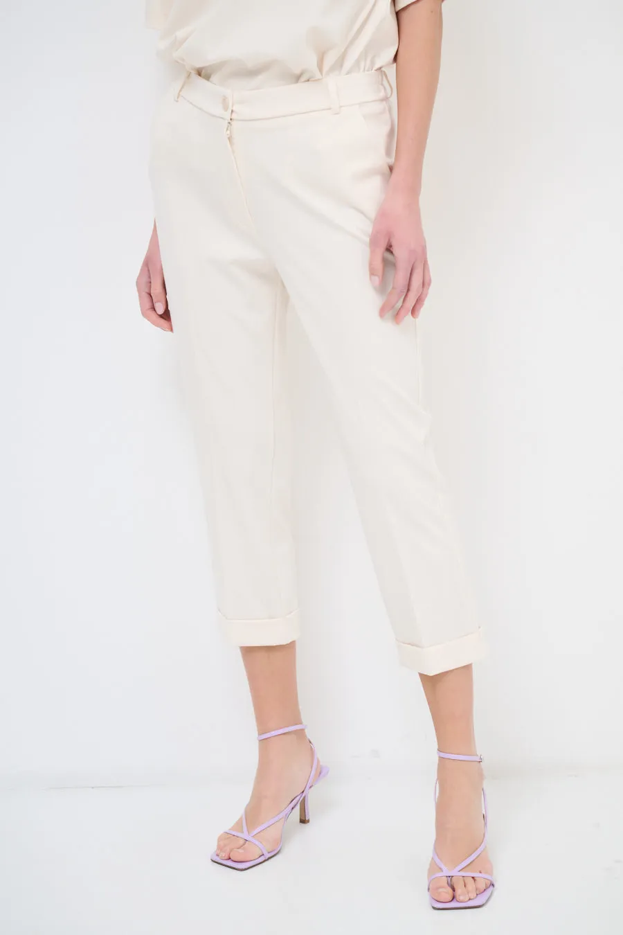 Cropped tailored trousers with rolled cuffs wholesale