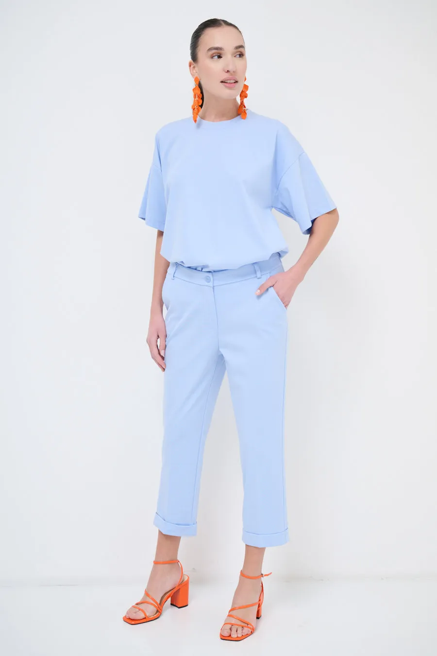 Cropped tailored trousers with rolled cuffs wholesale