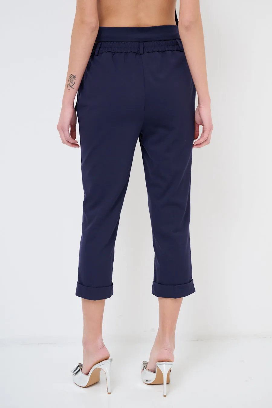 Cropped tailored trousers with rolled cuffs wholesale