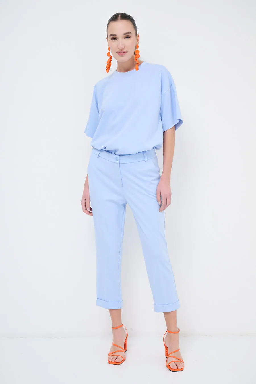 Cropped tailored trousers with rolled cuffs wholesale